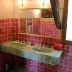 Сasa de vacaciones Maison Charmante A Avec Grand Jardin, Piscine