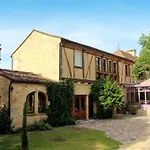 Maison Charmante A Avec Grand Jardin, Piscine Сasa de vacaciones *