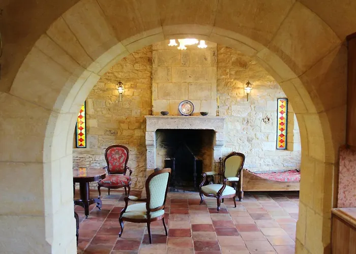 Maison Charmante A Avec Grand Jardin, Piscine Feriehus Saint-Cybranet